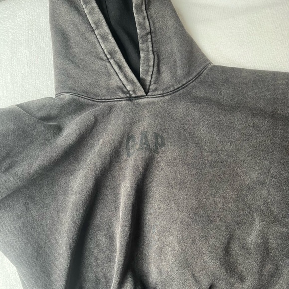 GAP Logo Arch Hoodie - True Black - Picture 2 of 4